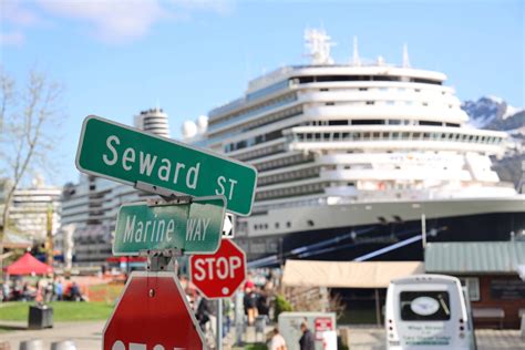City signals support for renaming South Seward Street .